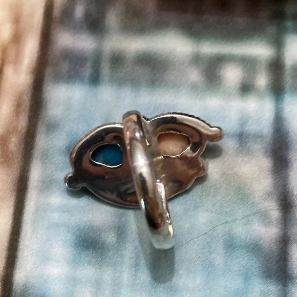 🎉sale🎉Native American coral and turquoise silver ring. - Picture 6 of 7